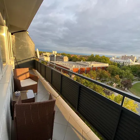 Prometheusz Apartment